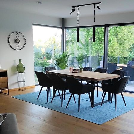 Luxurioeses Penthouse Mit Blick Auf Die Uno-City Und Dem Kaiserwasser. 3Schlafzimmer, 2 Baeder, Privat Lift Ins Apartment Bécs Kültér fotó